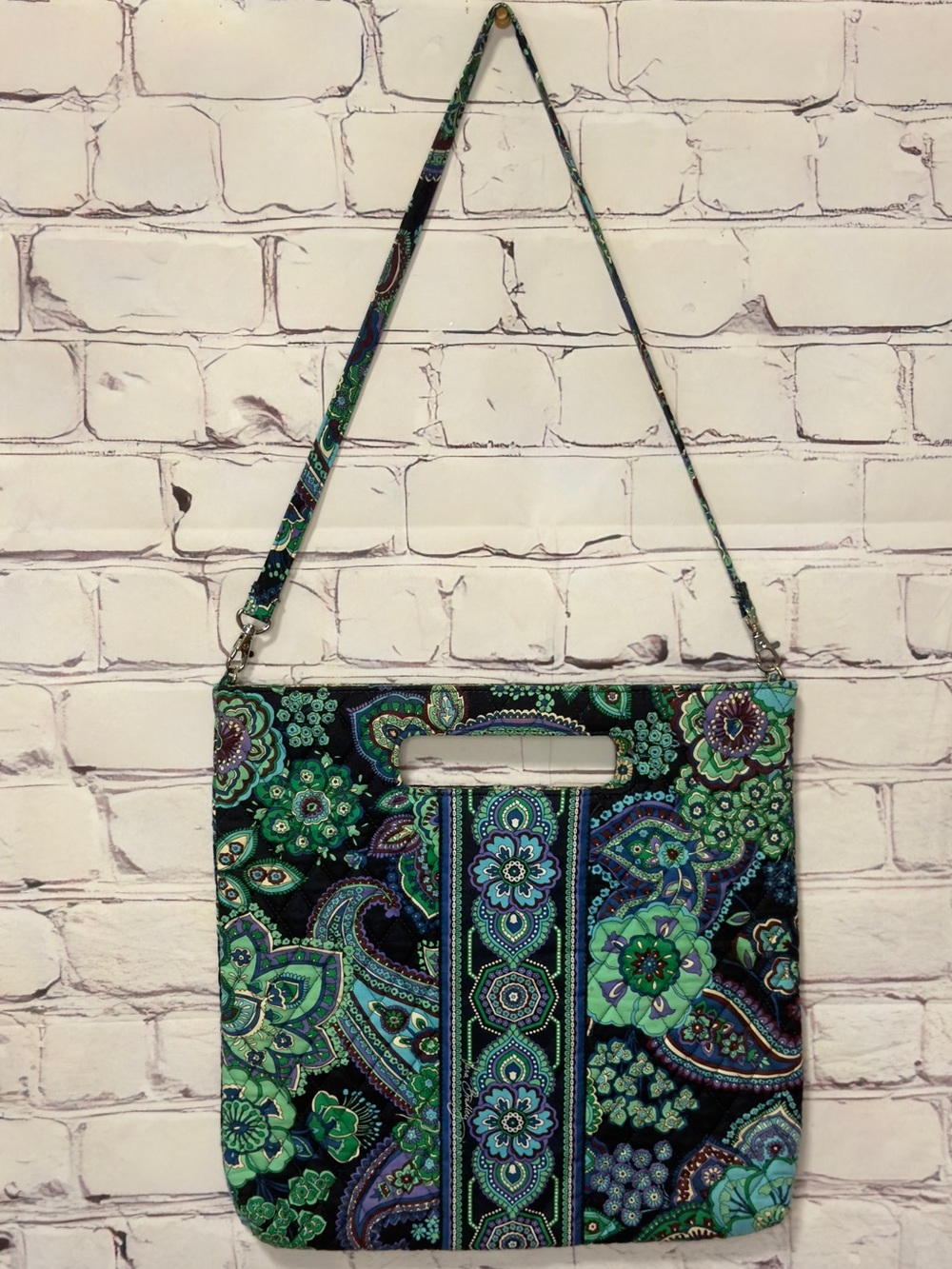 VERA BRADLEY BLUE RHAPSODY SHOULDER BAG PAISLEY BLUE GREEN QUILTED PURSE